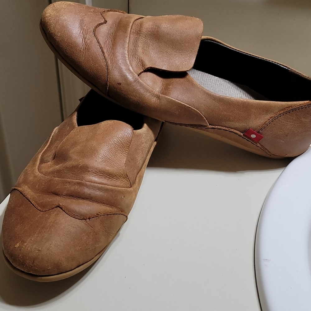 Oliberte Womens Mazowi Tan Nubuck 388 Flat Shoe **